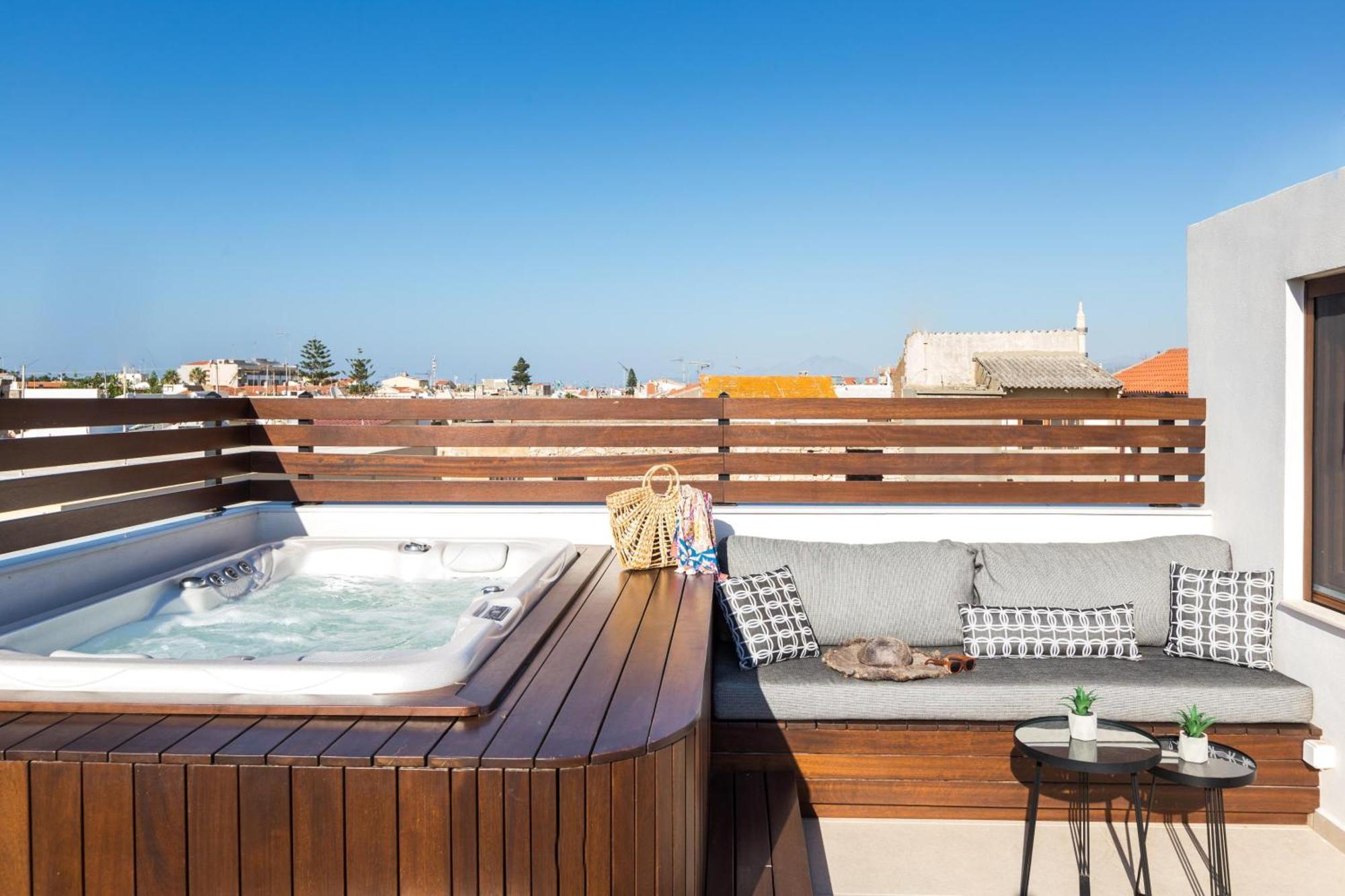Le Bijou Luxury Suites Rethymno Exterior photo
