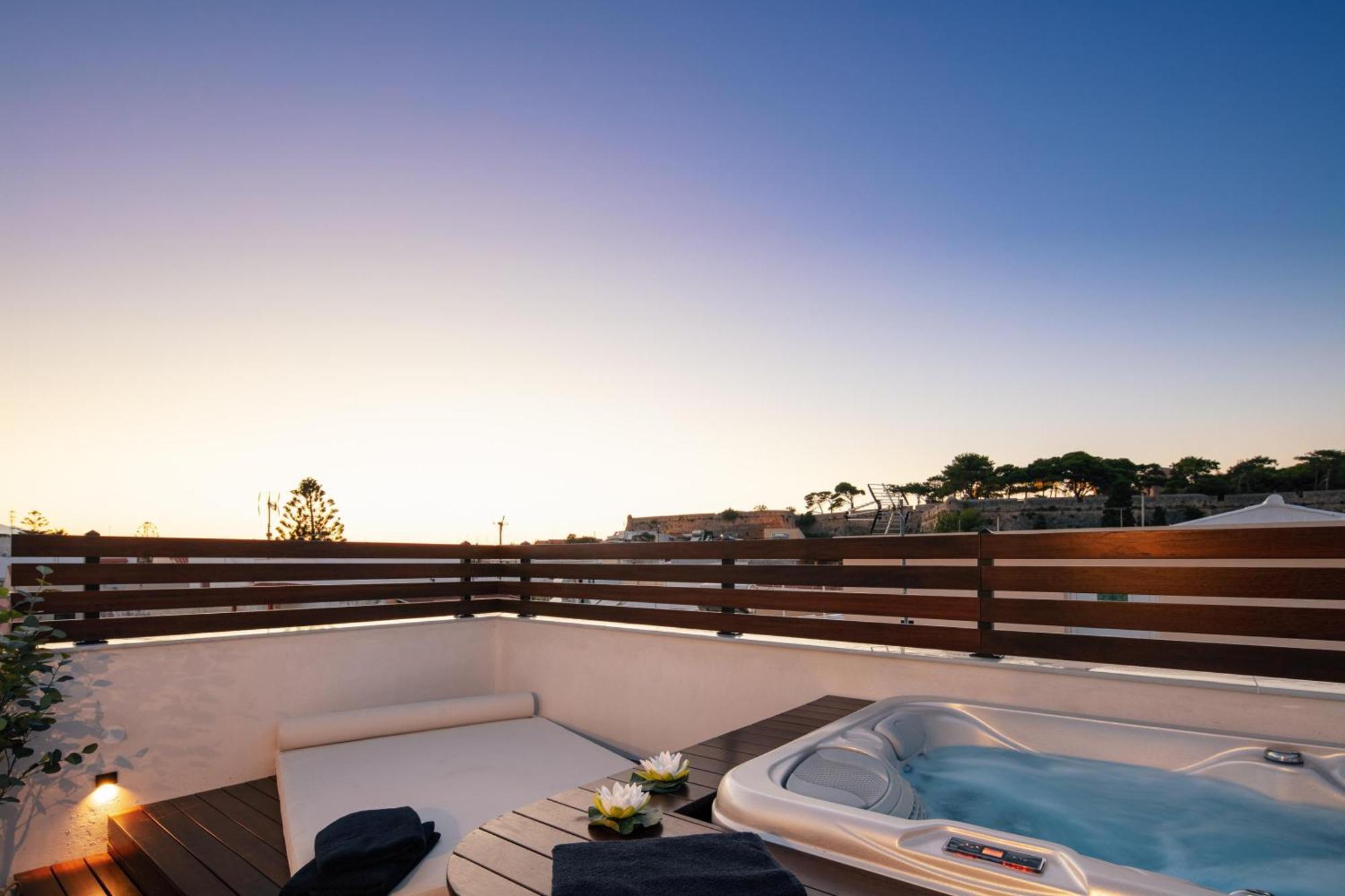 Le Bijou Luxury Suites Rethymno Exterior photo